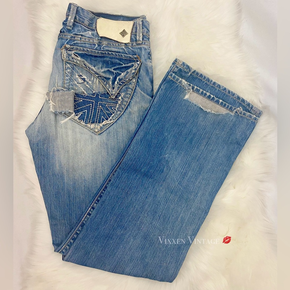 VINTAGE Y2K MONARCHY DISTRESSED FLAP POCKET RELAXED JEANS IN LIGHT WASH